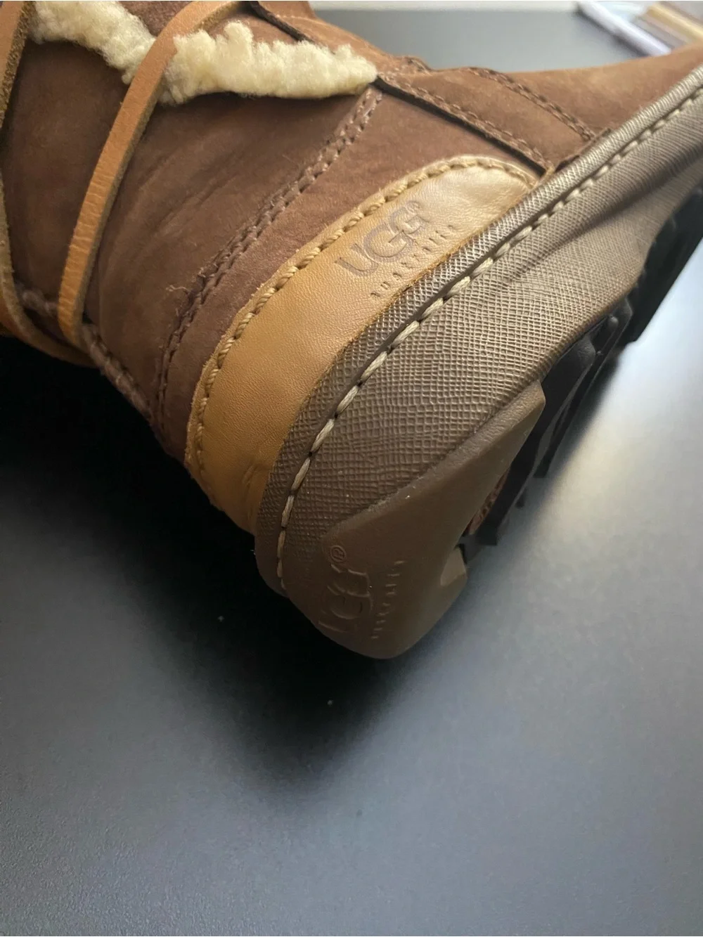 UGG Australia Sundance II Brown Leather Shearling Boots Size 7 S/N 1634 F8006E